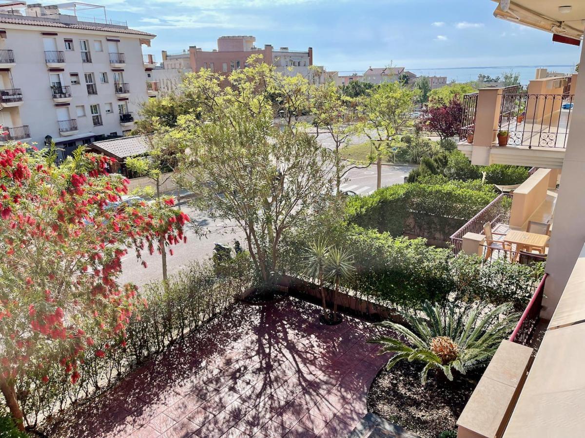 Golden Beach Apartamentos Sant Carles De La Rapita Bagian luar foto