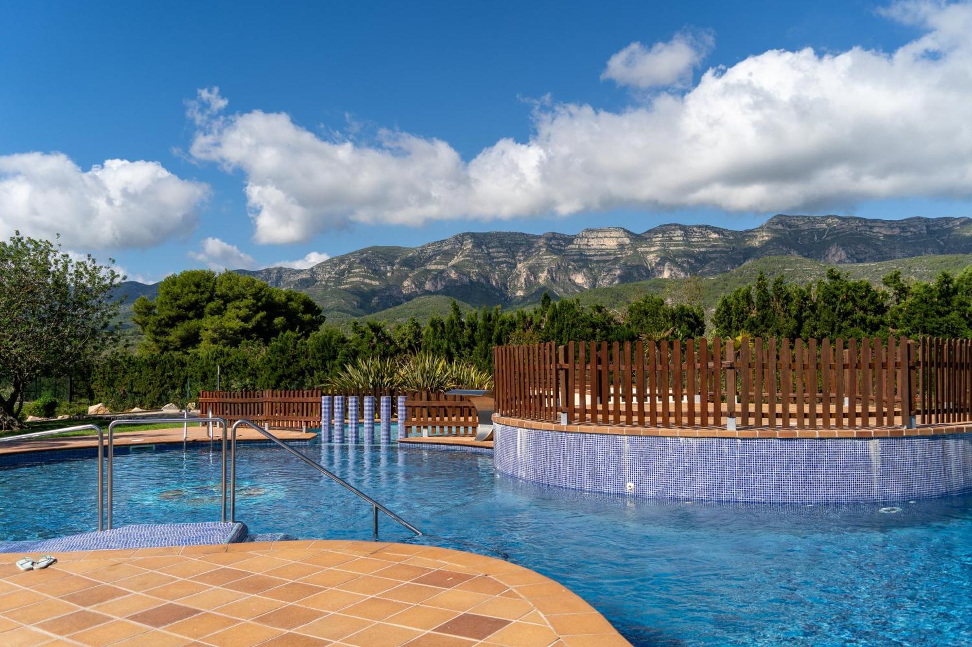 Golden Beach Apartamentos Sant Carles De La Rapita Bagian luar foto