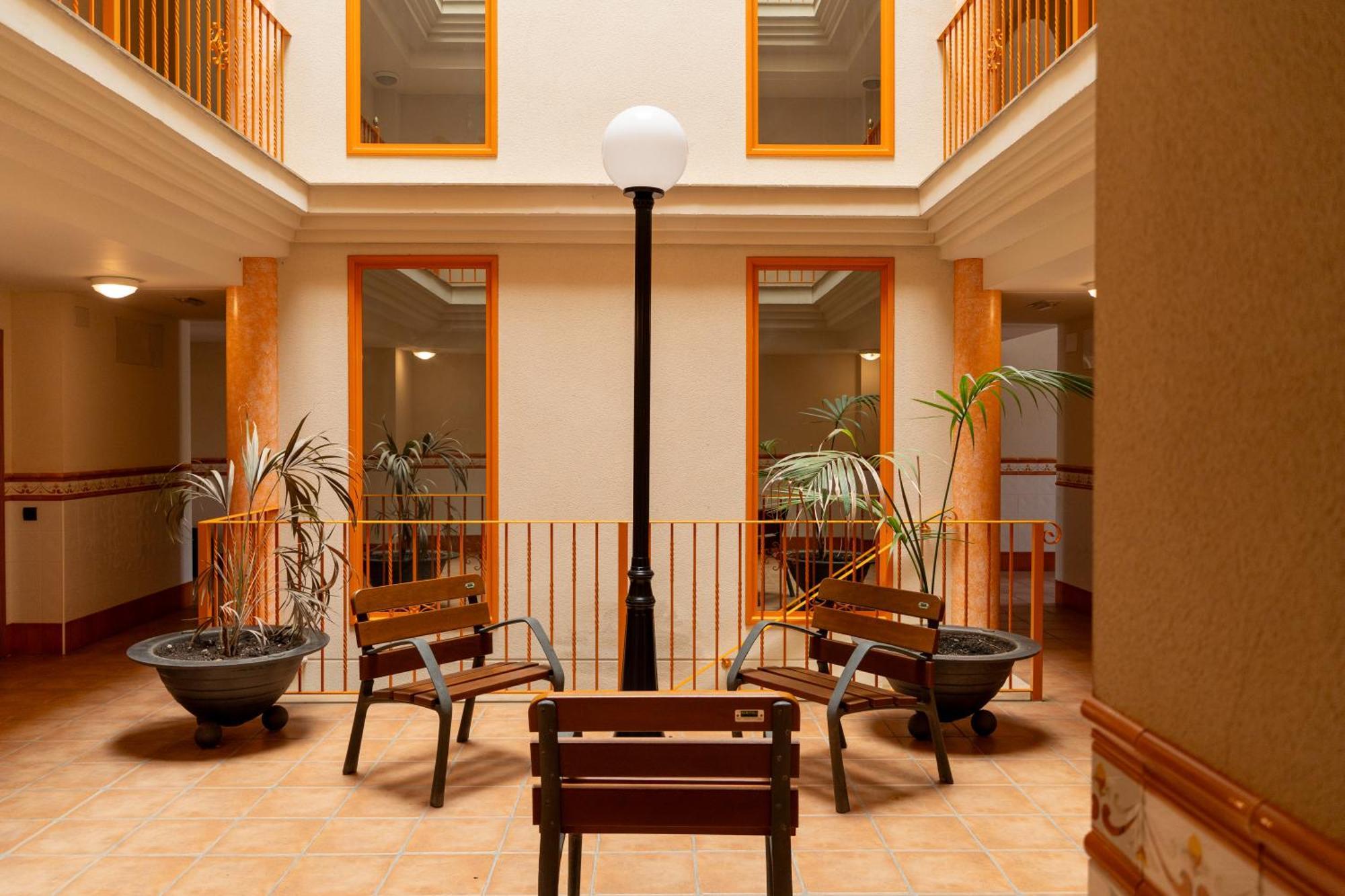Golden Beach Apartamentos Sant Carles De La Rapita Bagian luar foto
