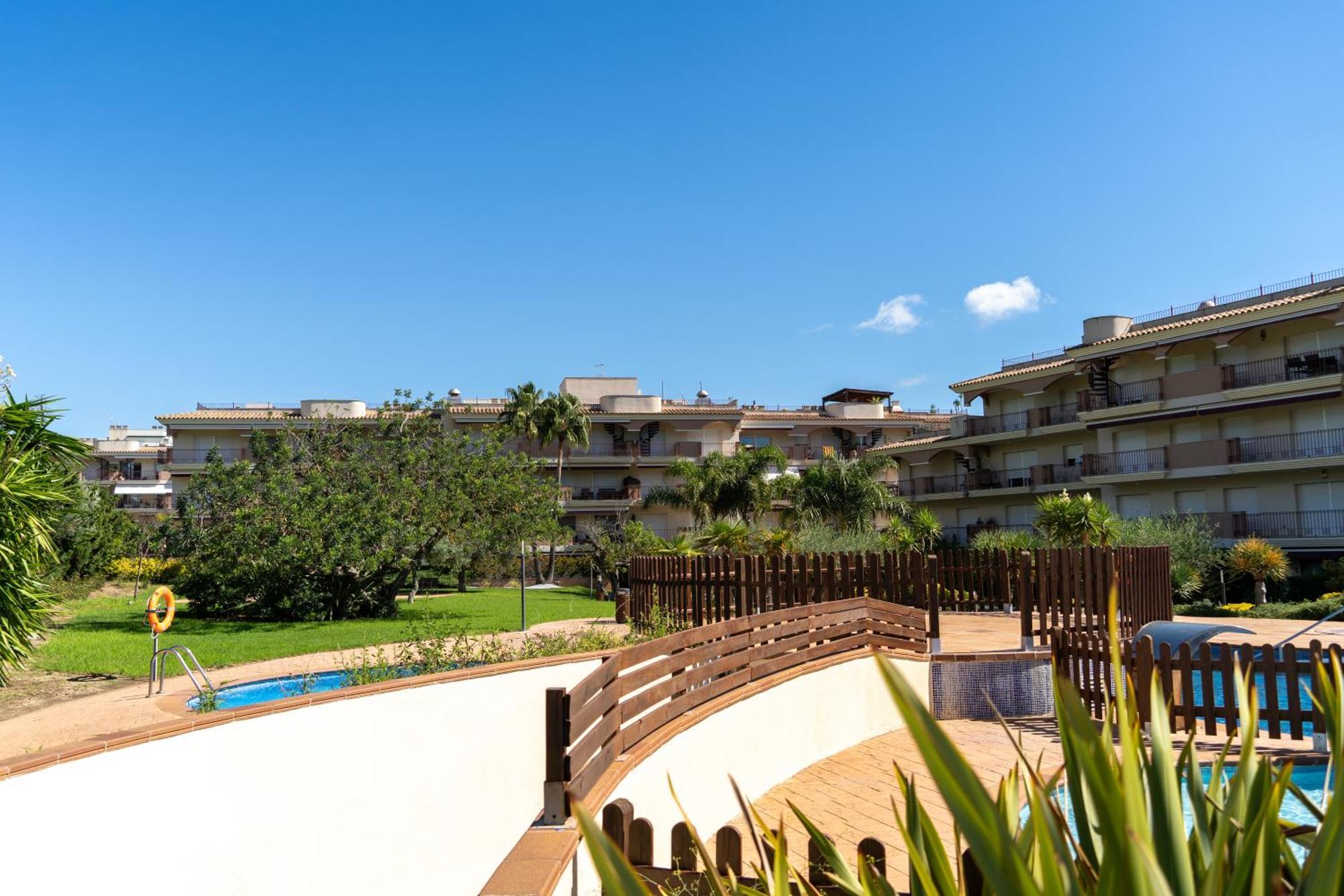 Golden Beach Apartamentos Sant Carles De La Rapita Bagian luar foto