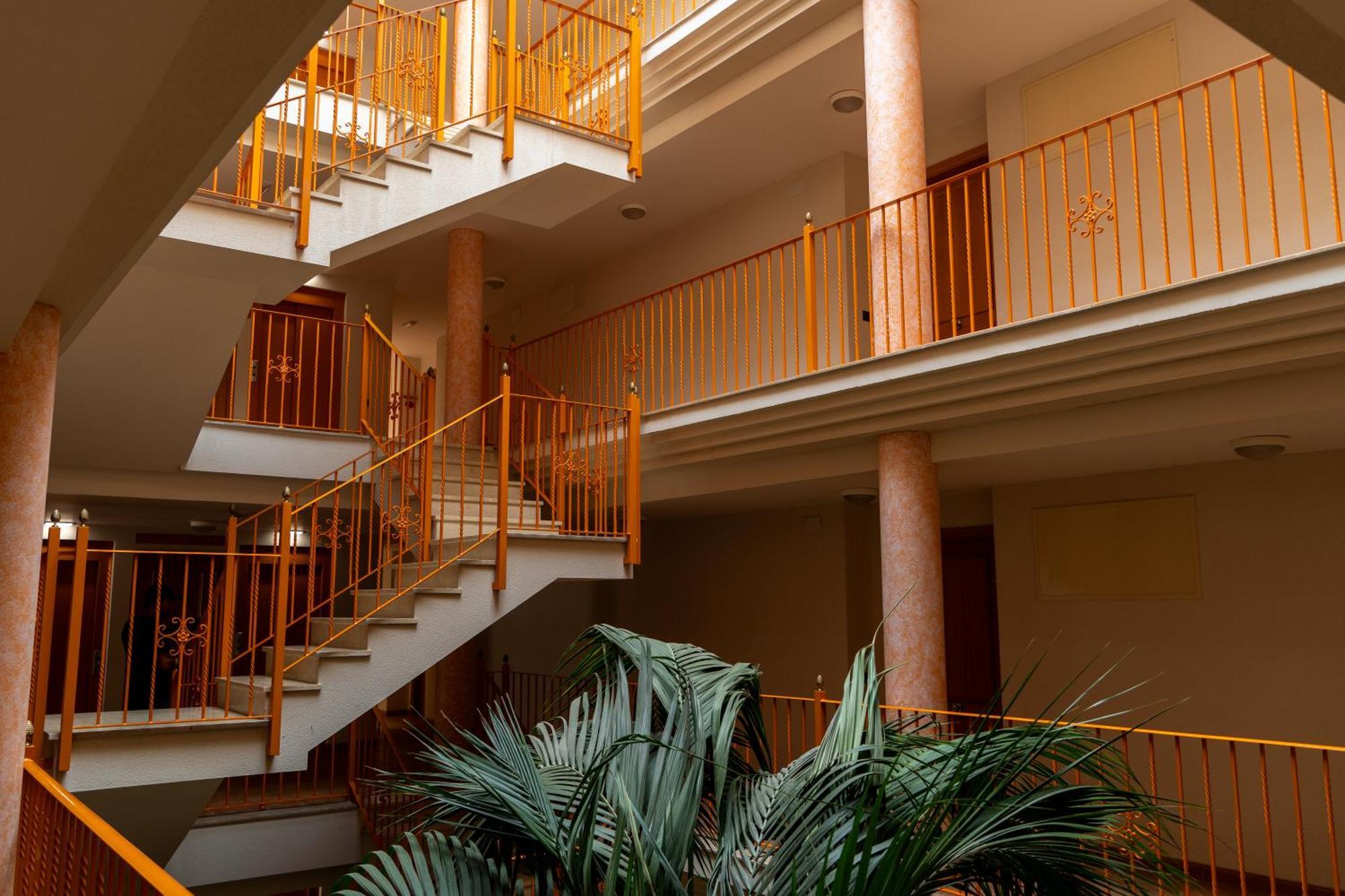 Golden Beach Apartamentos Sant Carles De La Rapita Bagian luar foto