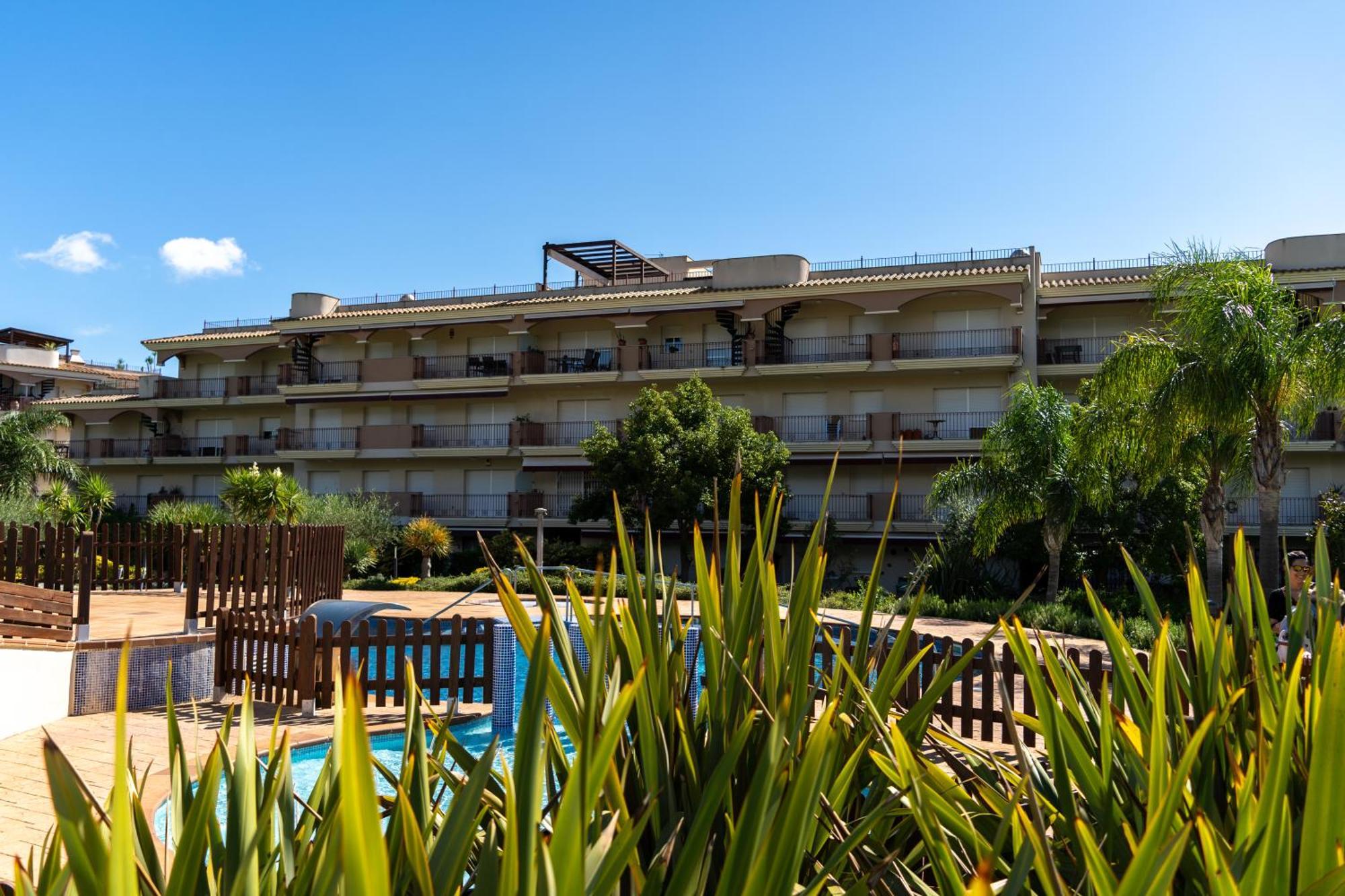 Golden Beach Apartamentos Sant Carles De La Rapita Bagian luar foto