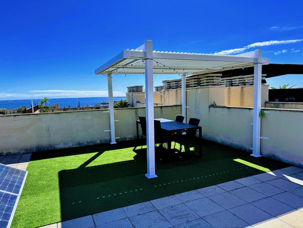 Golden Beach Apartamentos Sant Carles De La Rapita Bagian luar foto
