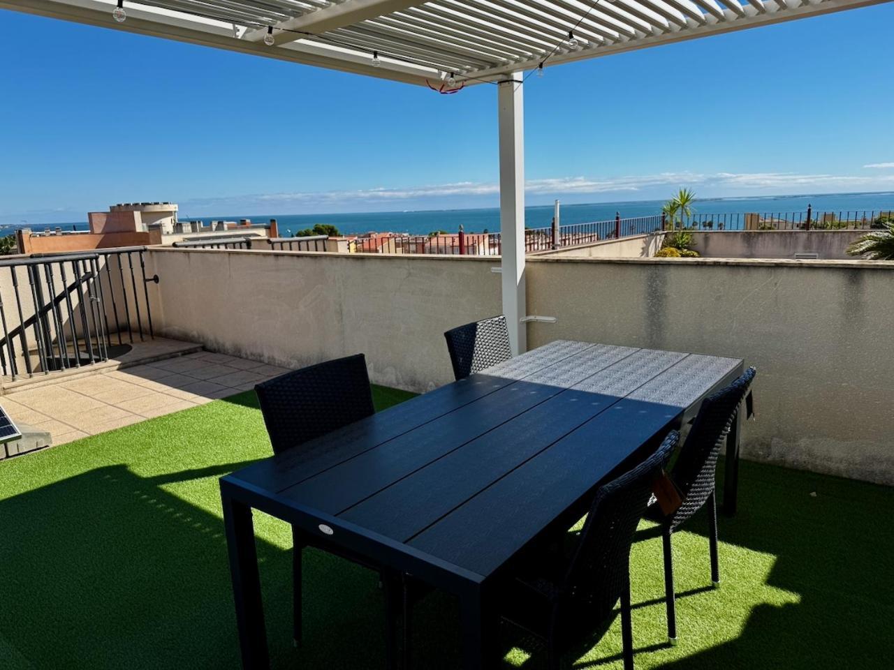 Golden Beach Apartamentos Sant Carles De La Rapita Bagian luar foto