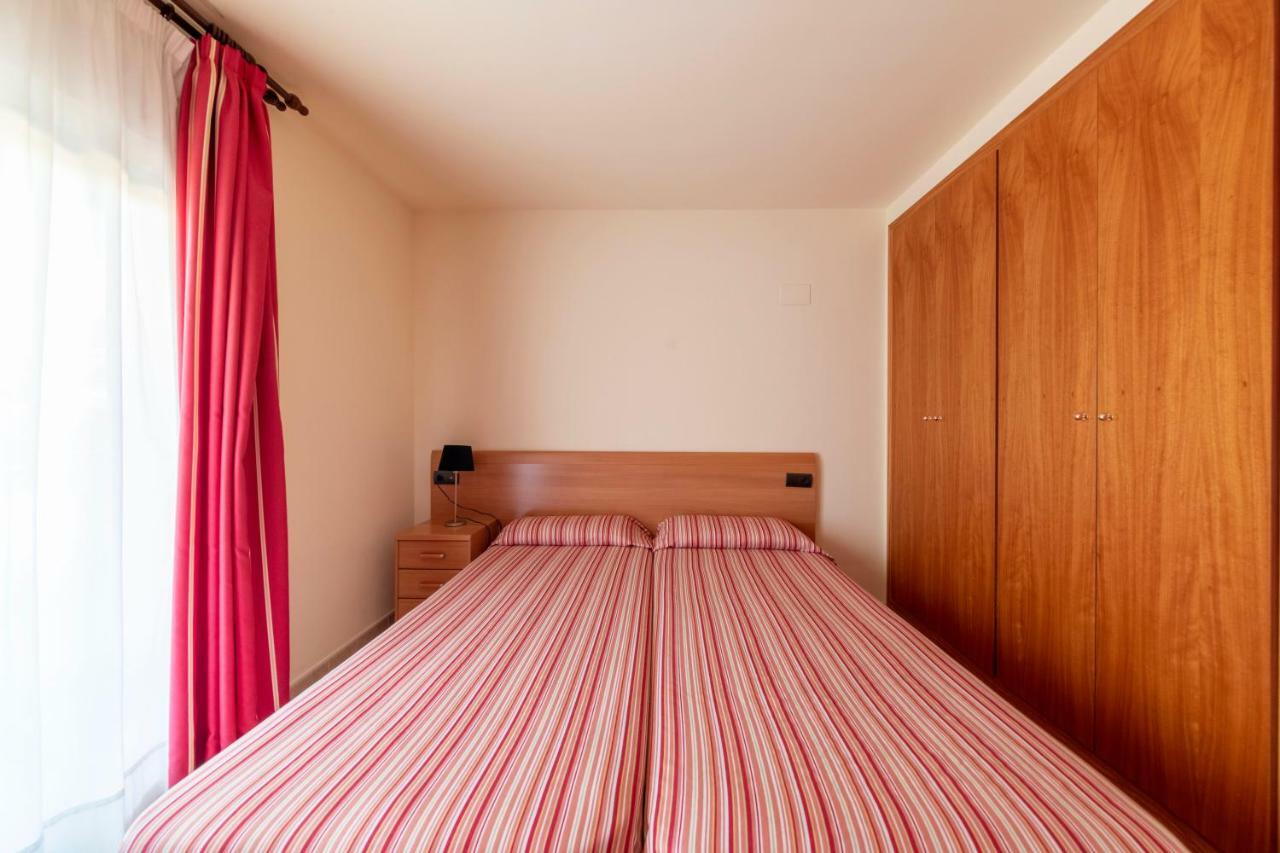 Golden Beach Apartamentos Sant Carles De La Rapita Bagian luar foto