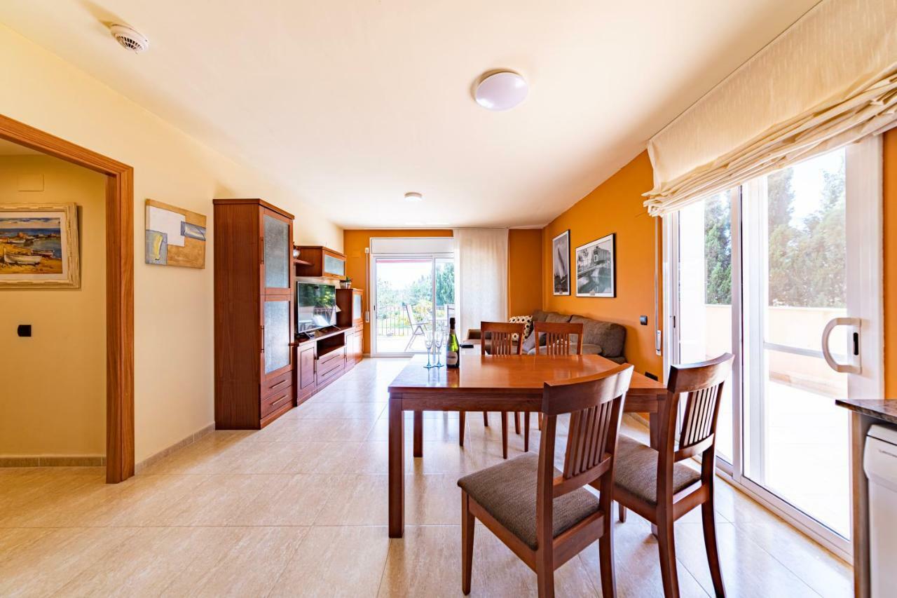 Golden Beach Apartamentos Sant Carles De La Rapita Bagian luar foto
