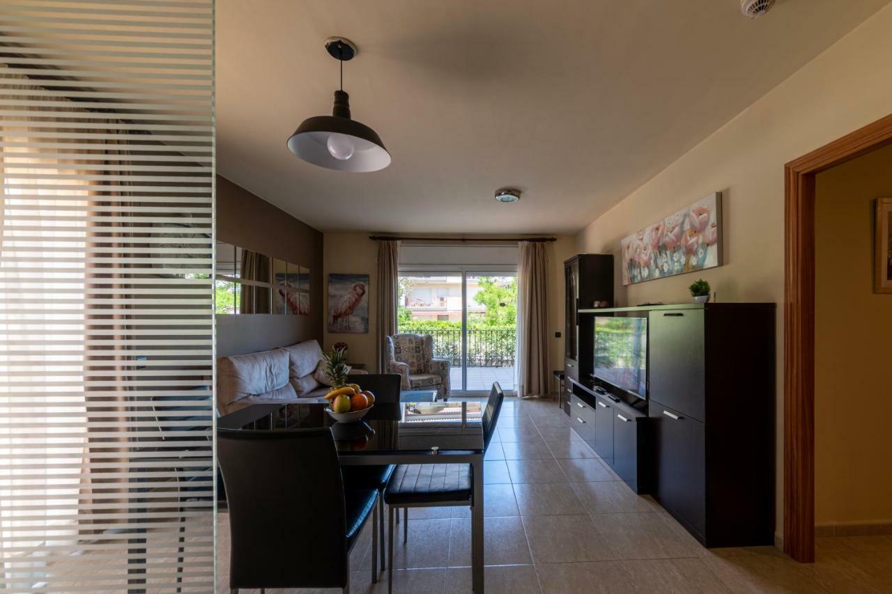 Golden Beach Apartamentos Sant Carles De La Rapita Bagian luar foto