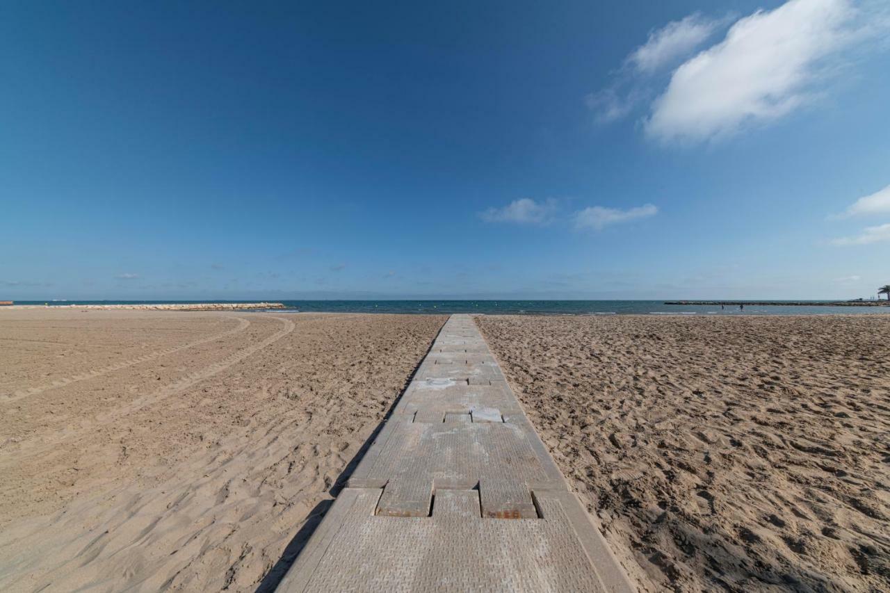 Golden Beach Apartamentos Sant Carles De La Rapita Bagian luar foto