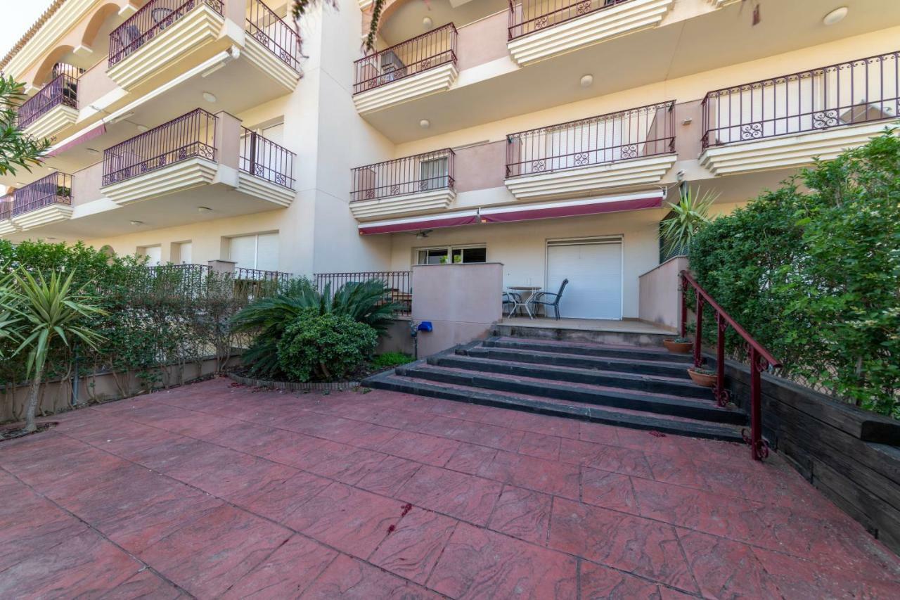 Golden Beach Apartamentos Sant Carles De La Rapita Bagian luar foto