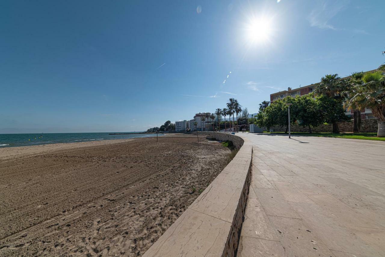 Golden Beach Apartamentos Sant Carles De La Rapita Bagian luar foto